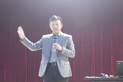 教授讲学